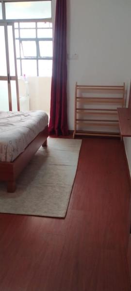 Comfy Private ensuite guest room